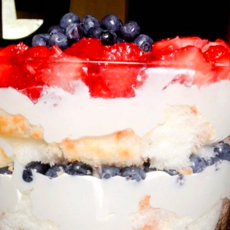 Easy Red White Blue Desserts layered cake